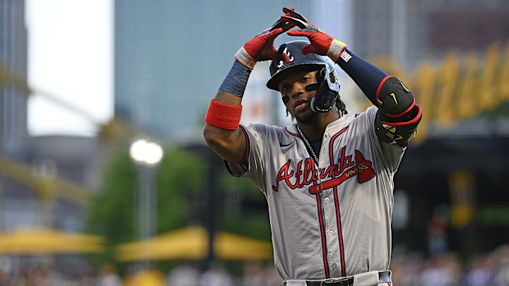 Ronald Acuña Jr. salió lesionado este domingo 