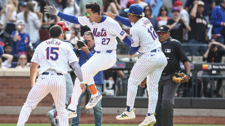 Apr 28, 2024; New York City, New York, USA; New York Mets third baseman Mark Vientos (27) Apr 28, 2024; New York City, New York, USA; New York Mets third baseman Mark Vientos (27)