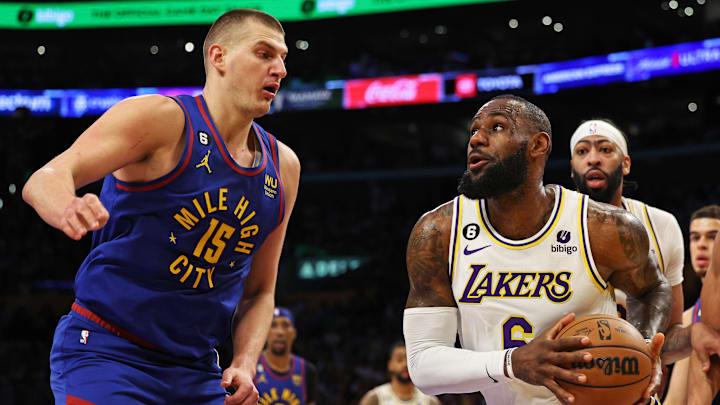 Nikola Jokic y LeBron James dejaron cuentas pendientes para esta contienda 