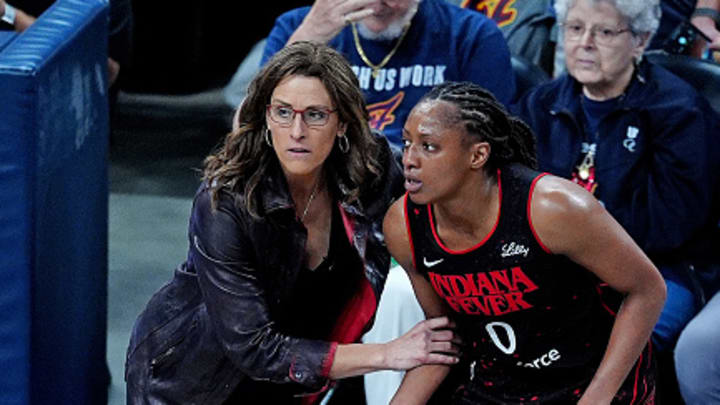 Stephanie White and Kelsey Mitchell did not have a good final possession against the Dallas Wings. 