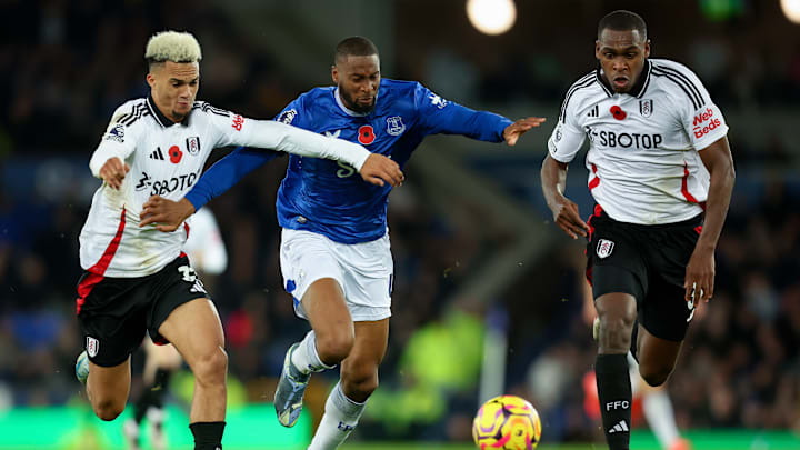 Everton FC v Fulham FC - Premier League