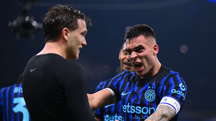 Piotr Zielinski e Lautaro Martinez