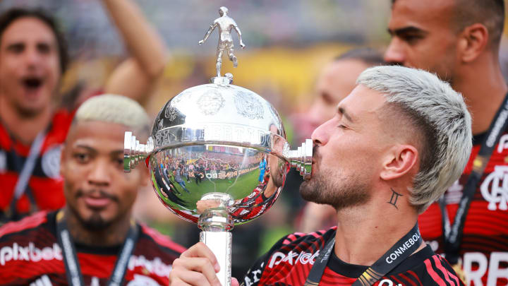 Uruguaio tem grandes títulos pelo Fla Uruguaio tem grandes títulos pelo Fla