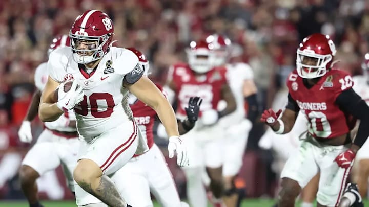 Alabama Tight End Josh Cuevas (80) in action against Oklahoma during College Football Playoff First Round at Memorial Stadium in Norman, OK on Friday, Dec 19, 2025.