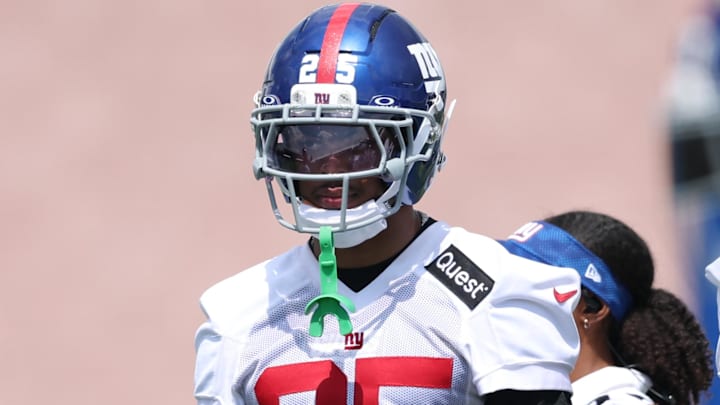 New York Giants - cornerback Korie Black