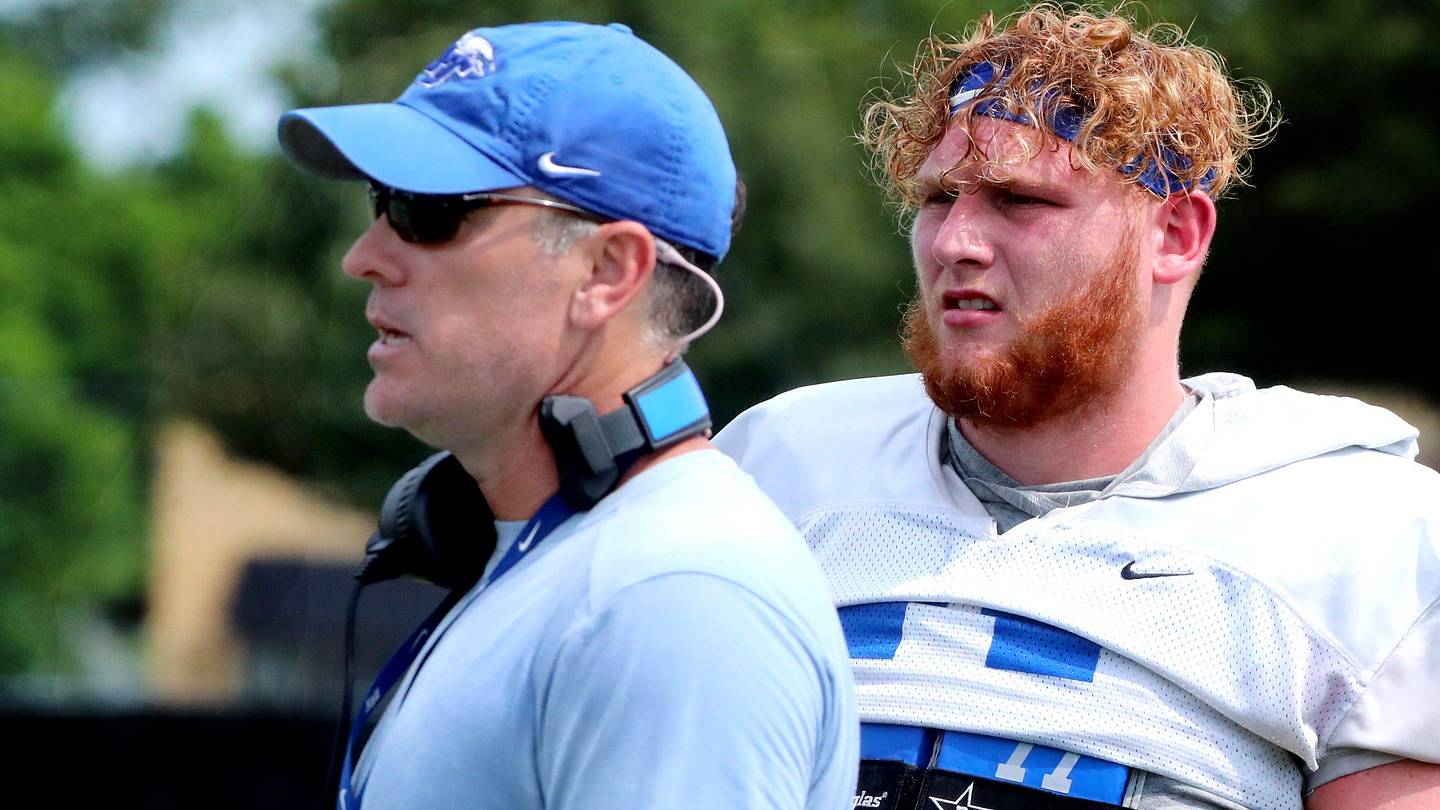 New Razorback QB Coach Another Part of Putting Memphis Band Back Together