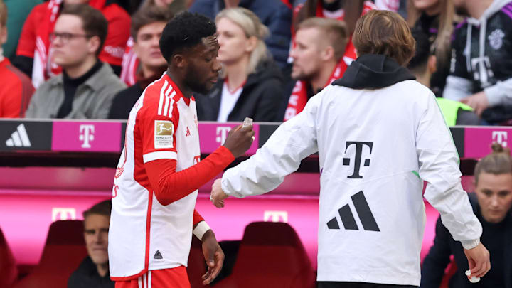 Alphonso Davies hatte schon glücklichere Arbeitstage