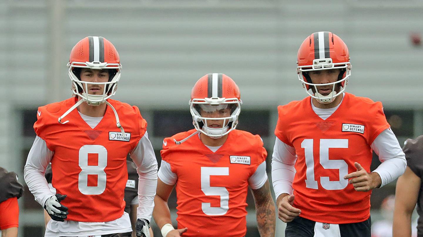 NFL Analyst Predicts Cleveland Browns QB Depth Chart