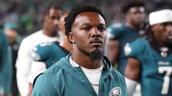 Sep 4, 2025; Philadelphia, Pennsylvania, USA; Philadelphia Eagles linebacker Nakobe Dean (17) against the Dallas Cowboys at Lincoln Financial Field. Mandatory Credit: Bill Streicher-Imagn Images