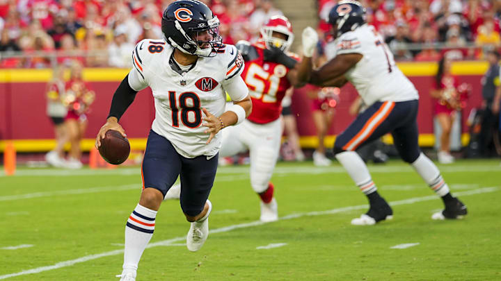 Caleb Williams' socks are being criticized. Apparently his fingernail color isn't enough for the critics now.