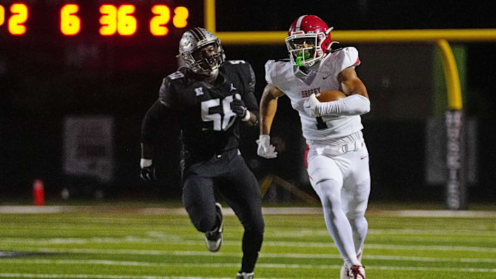 Brophy wide receiver Devin Fitzgerald (1) sprints down the field for a 64-yard touchdown against Hamilton during a game at Hamilton High School in Chandler, Ariz. on Sept. 19, 2025.