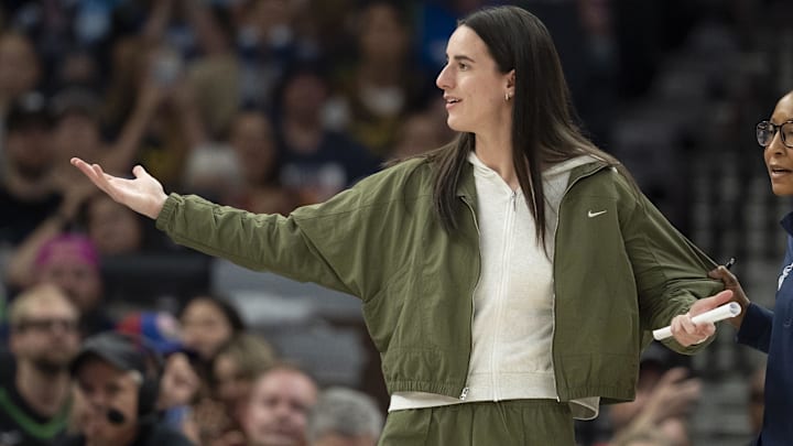 Caitlin Clark's new Nike logo didn't get the best reviews from fans. 