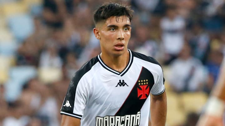 Juan Sforza, do Vasco da Gama, é uma das grandes promessas do futebol argentino Juan Sforza, do Vasco da Gama, é uma das grandes promessas do futebol argentino