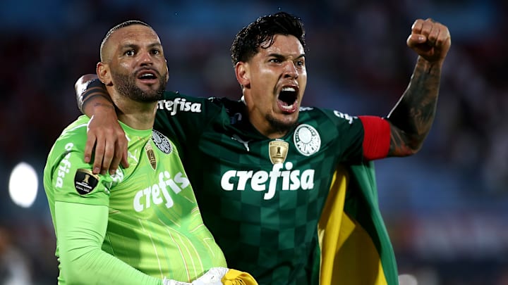 O Palmeiras não tem muitos nomes que entrariam facilmente no XI inicial do Flamengo, seu rival na decisão da Supercopa do Brasil.