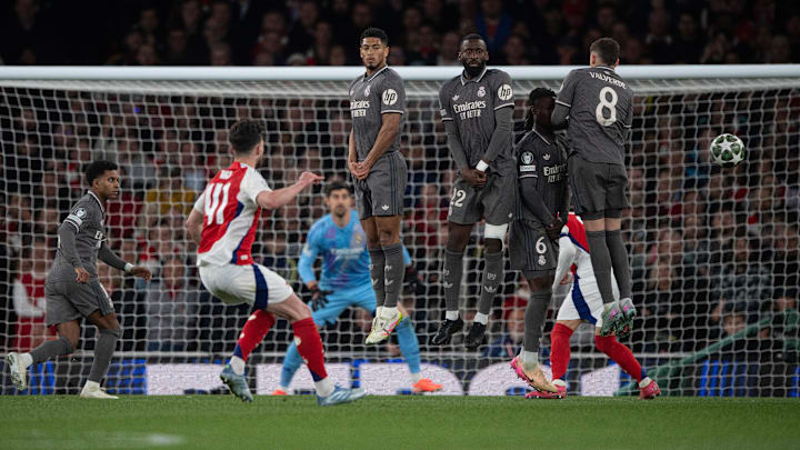 Gol de falta entrou no ângulo de Courtois