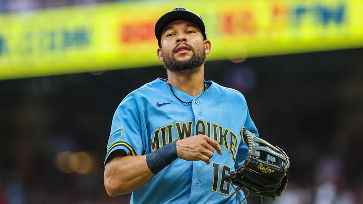 Jun 19, 2026; Cumberland, Georgia, USA; Milwaukee Brewers center fielder Blake Perkins (16) runs to the dugout during the third inning against the Atlanta Braves at Truist Park. Mandatory Credit: Jordan Godfree-Imagn Images Jun 19, 2026; Cumberland, Georgia, USA; Milwaukee Brewers center fielder Blake Perkins (16) runs to the dugout during the third inning against the Atlanta Braves at Truist Park. Mandatory Credit: Jordan Godfree-Imagn Images