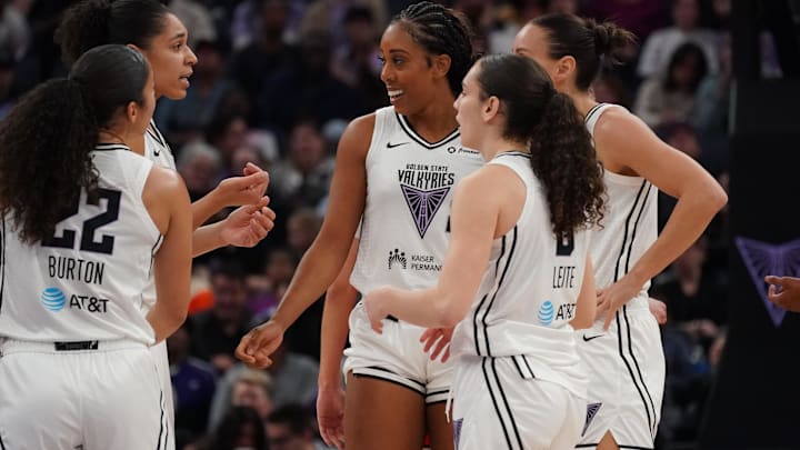 May 21, 2025; San Francisco, California, USA;  Golden State Valkyries guard Veronica Burton (22), forward Janelle Salaun (13), forward Monique Billings (25), guard Carla Leite (0) and forward Stephanie Talbot (7) huddle during a game against the Washington Mystics in the second quarter at Chase Center. Mandatory Credit: David Gonzales-Imagn Images