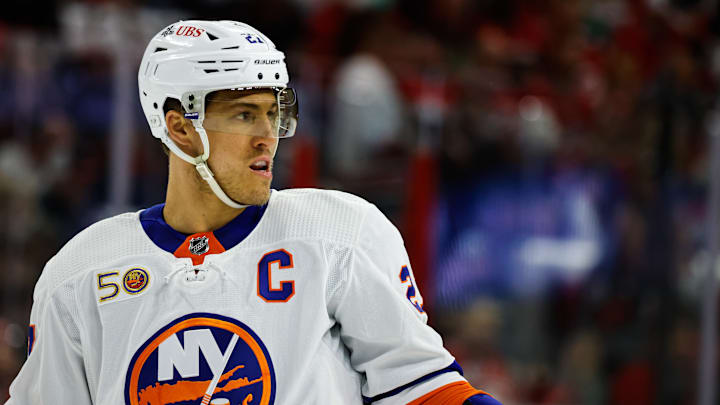 New York Islanders v Carolina Hurricanes - Game Five New York Islanders v Carolina Hurricanes - Game Five