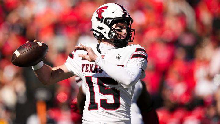 Oct 24, 2026; Cincinnati, Ohio, USA; Texas Tech Red Raiders quarterback Will Hammond (15) drops back to pass against the Cincinnati Bearcats in the first half at Nippert Stadium. Mandatory Credit: Aaron Doster-Imagn Images Oct 24, 2026; Cincinnati, Ohio, USA; Texas Tech Red Raiders quarterback Will Hammond (15) drops back to pass against the Cincinnati Bearcats in the first half at Nippert Stadium. Mandatory Credit: Aaron Doster-Imagn Images