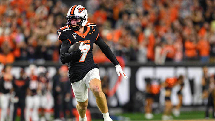 Oct 18, 2025; Corvallis, Oregon, USA; Oregon State Beavers wide receiver Trent Walker (7) runs the ball after a catch during the second quarter against the Lafayette Leopards at Reser Stadium. Mandatory Credit: Craig Strobeck-Imagn Images Oct 18, 2025; Corvallis, Oregon, USA; Oregon State Beavers wide receiver Trent Walker (7) runs the ball after a catch during the second quarter against the Lafayette Leopards at Reser Stadium. Mandatory Credit: Craig Strobeck-Imagn Images