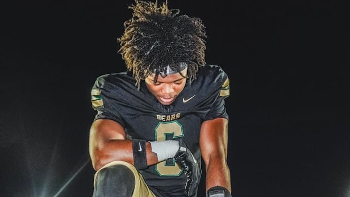 Noah Roberts hails from Demond Williams Jr.'s high school and has the UW among his college choices.