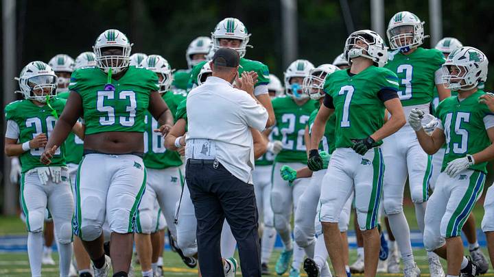 South Lakes knocked off then No. 11-South Lakes and debuted in the Virginia Top 25 this week at No. 19. South Lakes knocked off then No. 11-South Lakes and debuted in the Virginia Top 25 this week at No. 19.