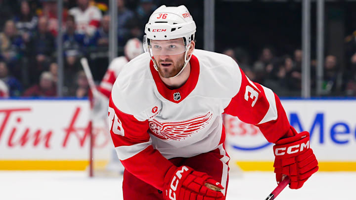 Detroit Red Wings v Vancouver Canucks