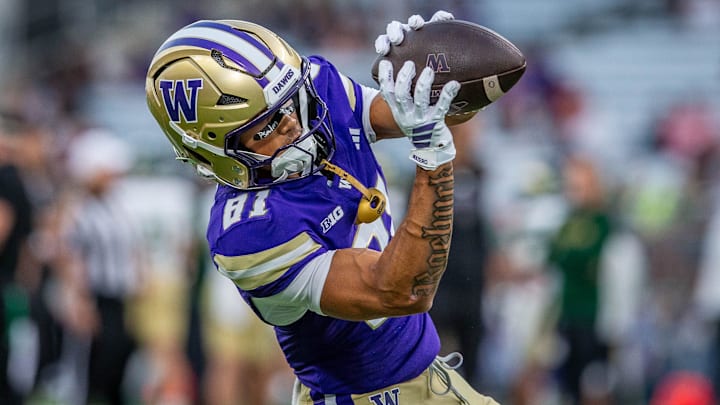 Dezmen Roebuck shows off his hands by catching everything. 