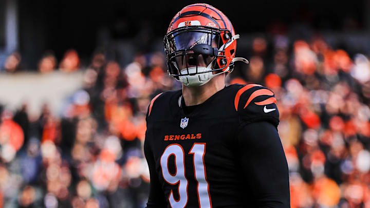 Dec 22, 2024; Cincinnati, Ohio, USA; Cincinnati Bengals defensive end Trey Hendrickson (91) runs onto the field before the game against the Cleveland Browns at Paycor Stadium. Mandatory Credit: Katie Stratman-Imagn Images Dec 22, 2024; Cincinnati, Ohio, USA; Cincinnati Bengals defensive end Trey Hendrickson (91) runs onto the field before the game against the Cleveland Browns at Paycor Stadium. Mandatory Credit: Katie Stratman-Imagn Images