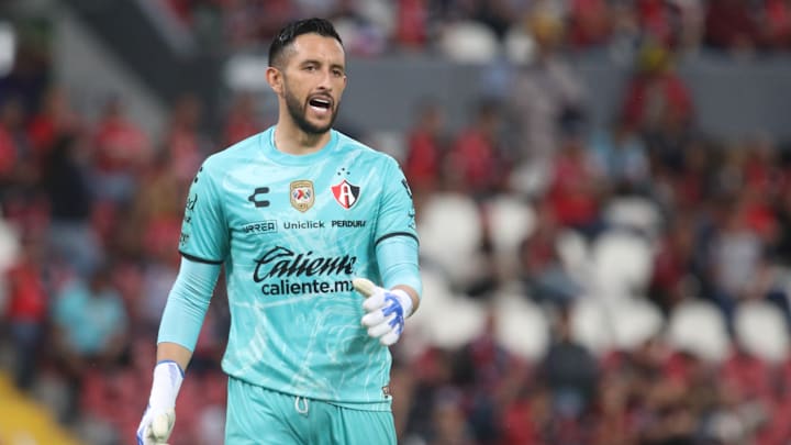 Cruz Azul pretende a Camilo Vargas