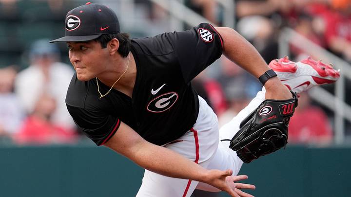 Georgia pitcher Brian Curley (7) throws the ball during a NCAA baseball game against Texas A&M in Athens, Ga., on Friday, May 16, 2025. Georgia pitcher Brian Curley (7) throws the ball during a NCAA baseball game against Texas A&M in Athens, Ga., on Friday, May 16, 2025.