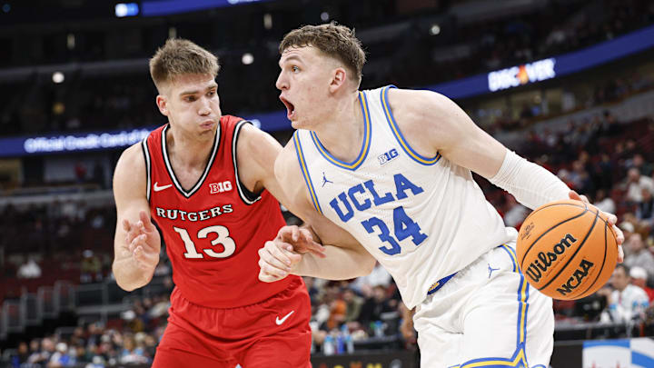 The UCLA Bruins and forward Tyler Bilodeau are favored on Friday.