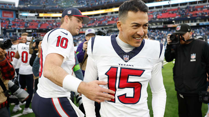 Houston Texans v Tennessee Titans
