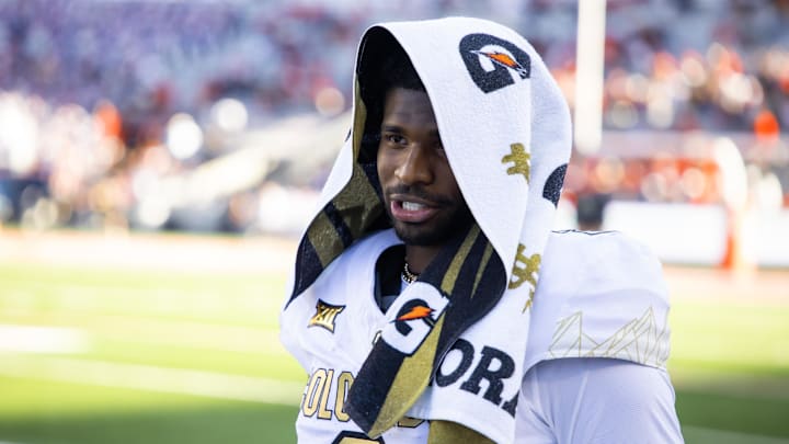 Colorado Buffalos quarterback Shedeur Sanders during an October 19 game against the Arizona Wildcats at Arizona Stadium. 