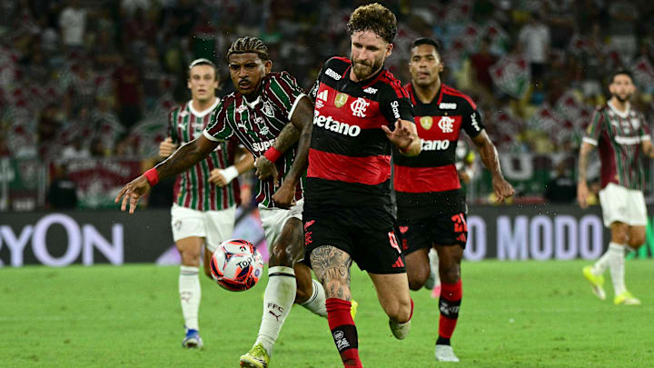John Kennedy já fez gol no Flamengo em 2026