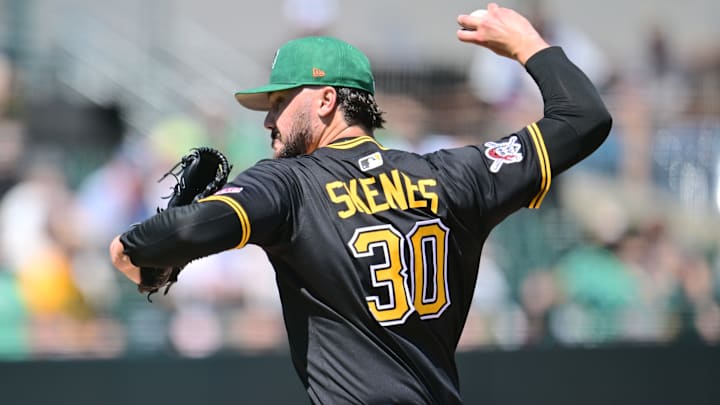 Minnesota Twins v Pittsburgh Pirates