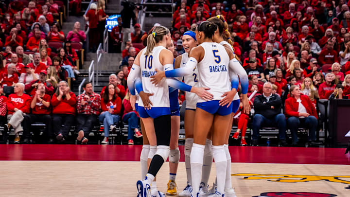 Pitt Volleyball Celebrates Point in Win vs. No. 3 Louisville 