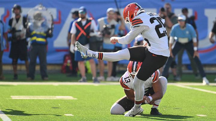 Oct 25, 2026; Nashville, Tennessee, USA; Cleveland Browns placekicker Andre Szmyt (25) kicks the game-winning thirty-two-yard field goal held by punter Corey Bojorquez (13) against the Tennessee Titans during the fourth quarter at Nissan Stadium. Mandatory Credit: Steve Roberts-Imagn Images Oct 25, 2026; Nashville, Tennessee, USA; Cleveland Browns placekicker Andre Szmyt (25) kicks the game-winning thirty-two-yard field goal held by punter Corey Bojorquez (13) against the Tennessee Titans during the fourth quarter at Nissan Stadium. Mandatory Credit: Steve Roberts-Imagn Images