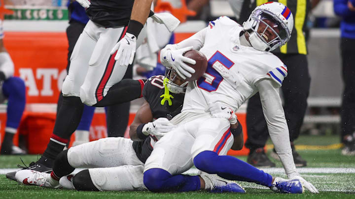 Oct 13, 2025; Atlanta, Georgia, USA; Buffalo Bills wide receiver Josh Palmer (5) is tackled by. Atlanta Falcons cornerback Dee Alford (20) Oct 13, 2025; Atlanta, Georgia, USA; Buffalo Bills wide receiver Josh Palmer (5) is tackled by. Atlanta Falcons cornerback Dee Alford (20)