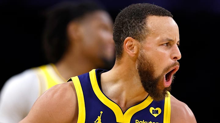 Golden State Warriors v Los Angeles Lakers