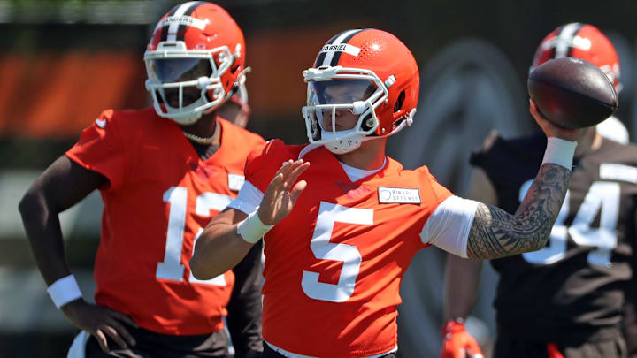 Gabriel and Sanders are competing with Flacco and Pickett to be Cleveland's starting quarterback.