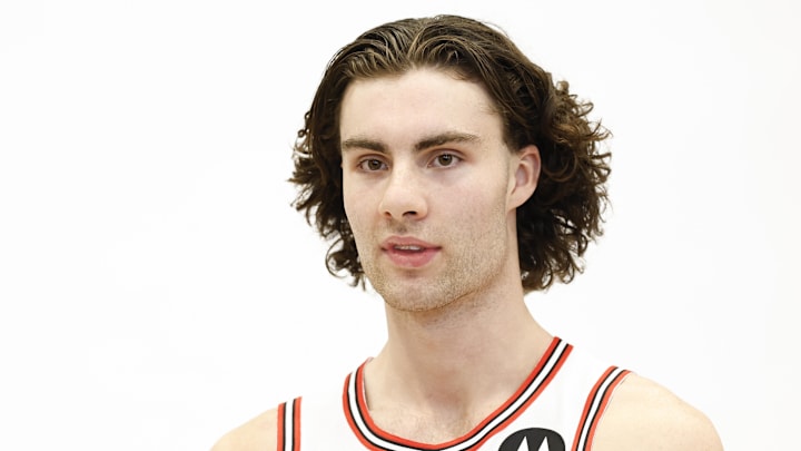 Sep 30, 2024; Chicago, Il, USA; Chicago Bulls guard Josh Giddey (3) poses during Chicago Bulls Media Day. Mandatory Credit: Kamil Krzaczynski-Imagn Images Sep 30, 2024; Chicago, Il, USA; Chicago Bulls guard Josh Giddey (3) poses during Chicago Bulls Media Day. Mandatory Credit: Kamil Krzaczynski-Imagn Images