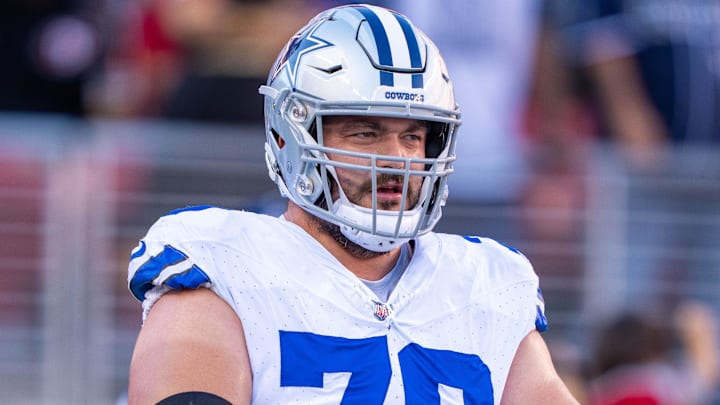 Dallas Cowboys guard Zack Martin (70) warms up before the game against the San Francisco 49ers at Levi's Stadium.