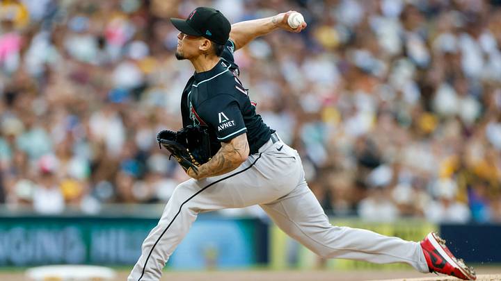 Sep 26, 2026; San Diego, California, USA; Arizona Diamondbacks relief pitcher Jonathan Loaisiga (43) throws a pitch during the first inning against the San Diego Padres at Petco Park. Mandatory Credit: David Frerker-Imagn Images Sep 26, 2026; San Diego, California, USA; Arizona Diamondbacks relief pitcher Jonathan Loaisiga (43) throws a pitch during the first inning against the San Diego Padres at Petco Park. Mandatory Credit: David Frerker-Imagn Images