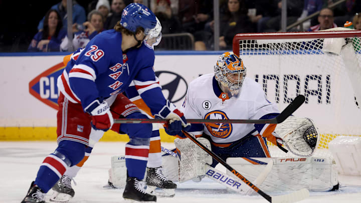 Apr 1, 2022; New York, New York, USA; New York Islanders goaltender Semyon Varlamov (40) makes a