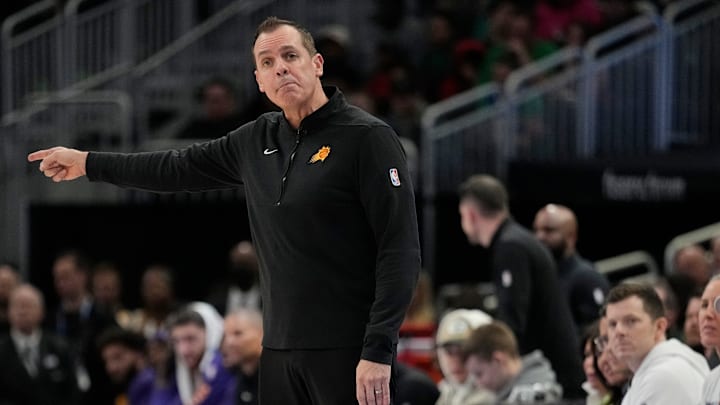 Phoenix Suns v Milwaukee Bucks