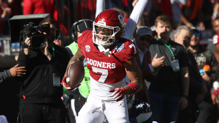 Oklahoma wide receiver Zion Kearney