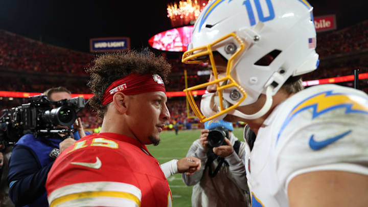 Los Angeles Chargers v Kansas City Chiefs