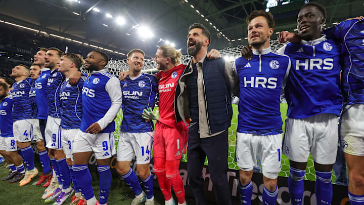 Schalke feiert (hier den Sieg gegen Fürth)