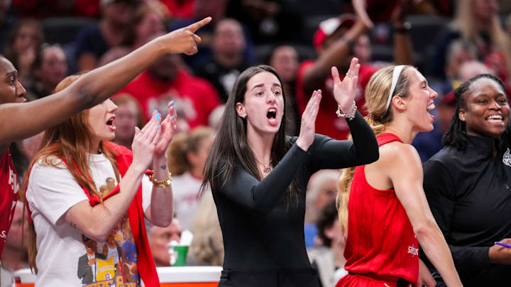 Indiana Fever guard Caitlin Clark (22) and the team react to the action Friday, Sept. 5, 2025, during a game between the Indiana Fever and the Chicago Sky at Gainbridge Fieldhouse in Indianapolis.